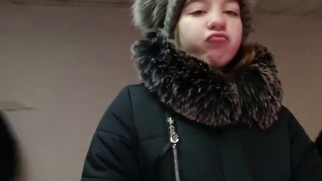 Кира пьёт?! Весёлая😅 смотреть онлайн