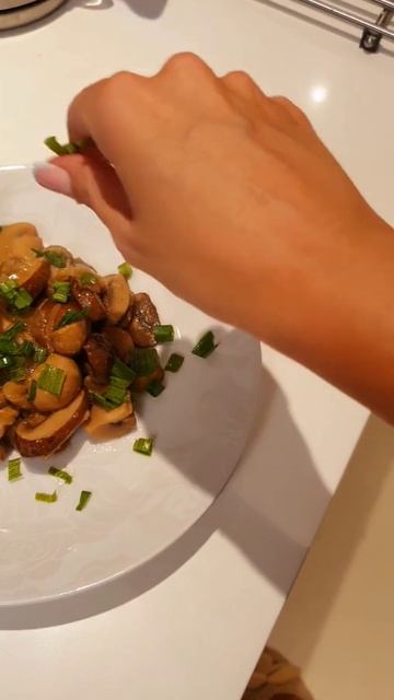 Жареные шампиньоны смотреть онлайн