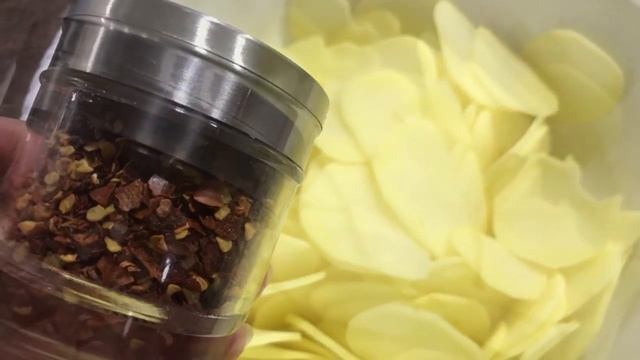 Картофи печени- такива вкусни и красиви още не сте яли: нежни, ароматни, хрупкави отгоре, неустоими смотреть онлайн