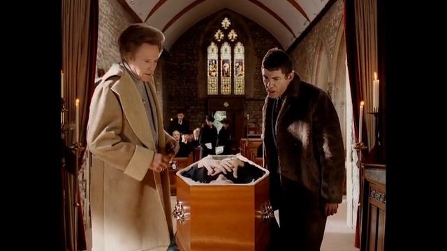 Четверо похорон и одна свадьба - смотри полную версию фильма бесплатно на Megogo.net смотреть онлайн