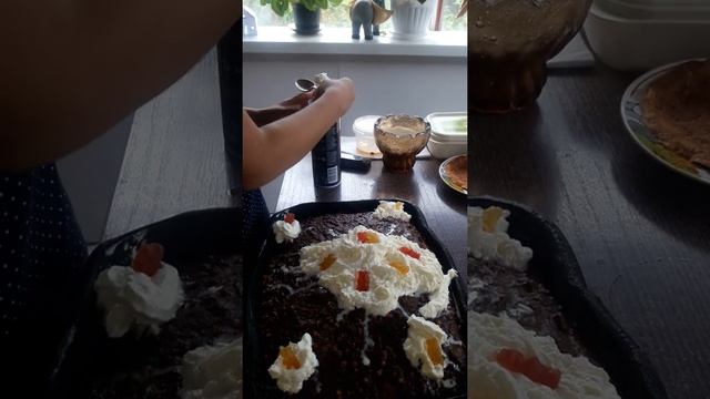 Украшение шоколадного пирога🍰🎂 смотреть онлайн