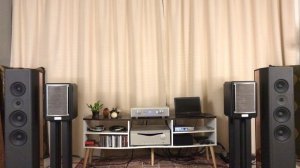 Silbatone JL-107 with AudioSolutions Figaro M and Mytek Brooklyn Bridge - Rebecca Pidgeon