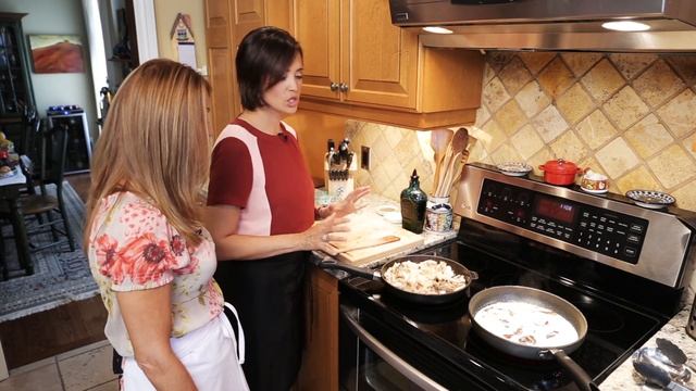 The Two Sisters Ep. 3 | Grilled Steak with Mushrooms and Dried Chili Sauce смотреть онлайн