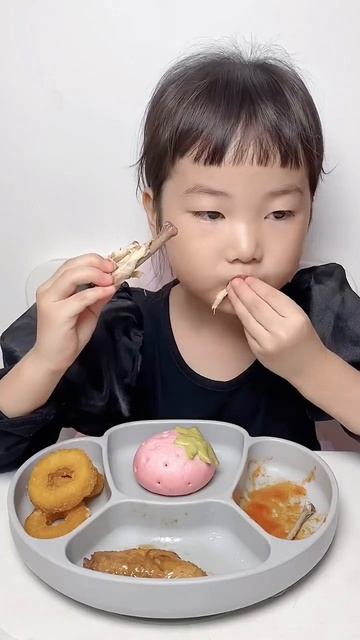 #978  Cute Chef-Kids Mukbang ASMR Funny Moments [Cai Hong ASMR] #shorts