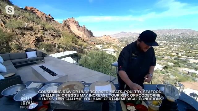 Chef Beau MacMillan Makes Blue Corn Fried Shrimp With Poblano Truffle Aioli смотреть онлайн