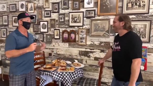 UNCLE PINKIE'S смотреть онлайн