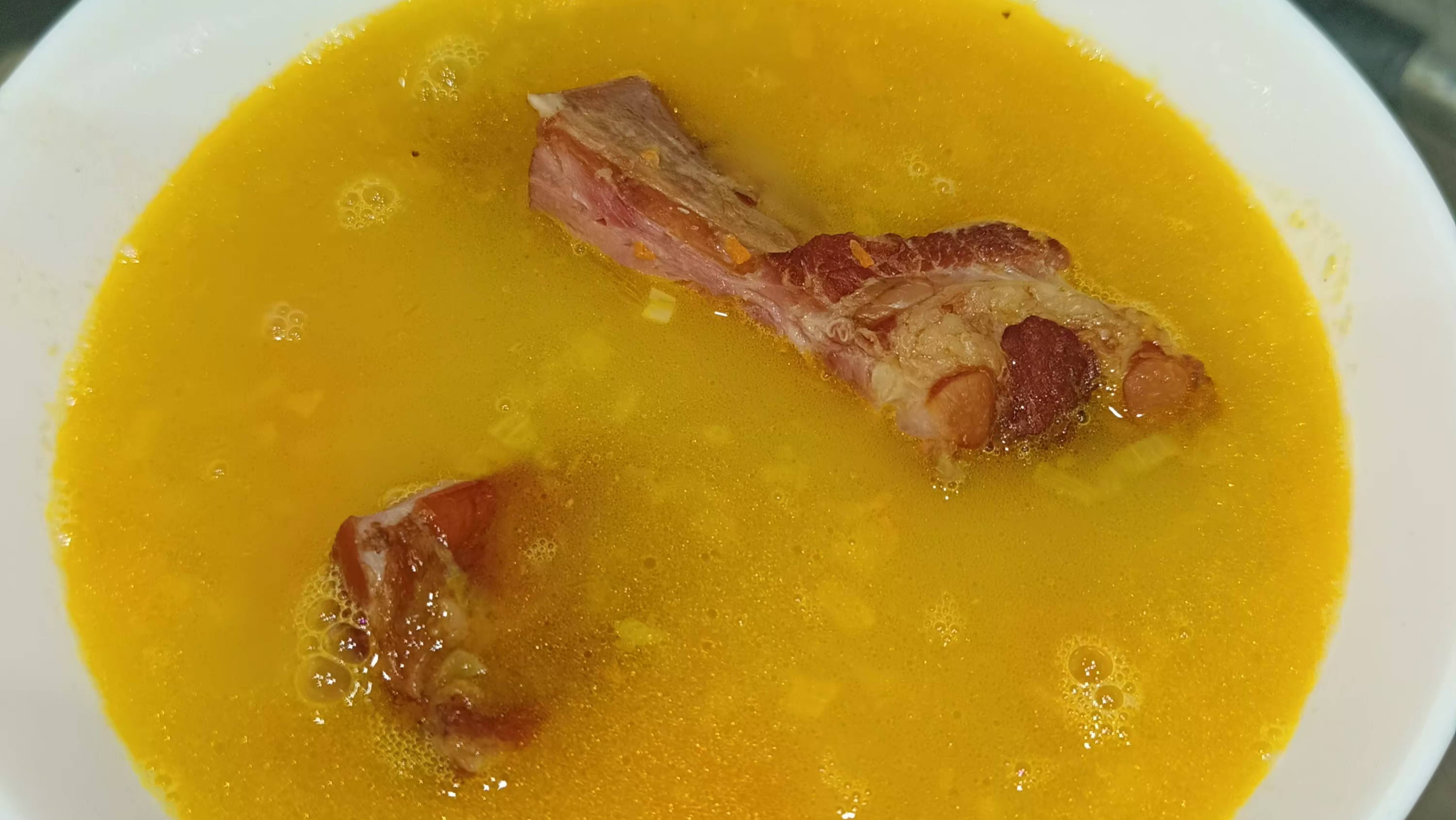 Гороховый суп с копченостями смотреть онлайн