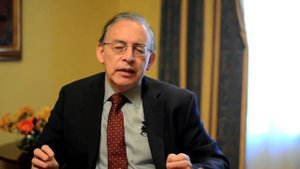 Question 1 (Interview Augusto Lopez-Claros)