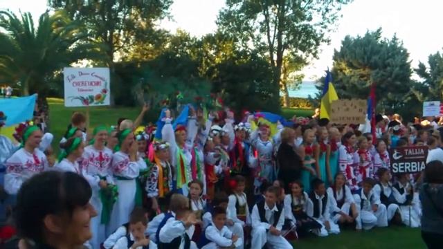 ВЕСЕЛКА м.ДОЛИНСЬКА  ГРЕЦІЯ - ХХ фестиваль -ХАНІОТІ 2013 смотреть онлайн