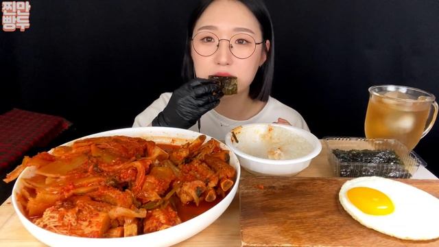 🔥야들야들 매콤한 등갈비김치찜 만들기! 🍚흰쌀밥에 계란후라이 집밥 먹방 Back Ribs Kimchi-jjim REALSOUND ASMR MUKBANG