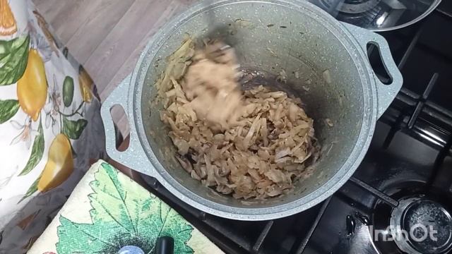 Постные пирожки с капустой и грибами. смотреть онлайн