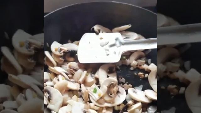 Mushroom fried rice | VEG fried rice | Easy fried rice recipe #shorts #ytshorts #recipeinhindi #veg