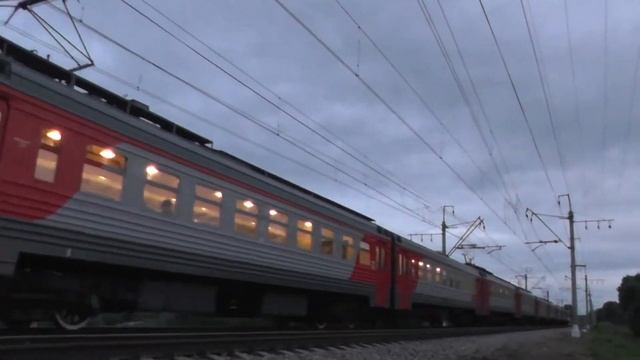 Электропоезд ЭТ2М-052 смотреть онлайн