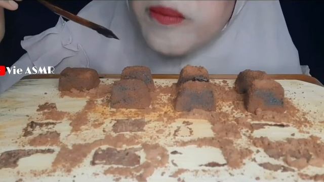 ASMR MUKBANG CHOCOLATE TRUFFLE | Vie ASMR смотреть онлайн