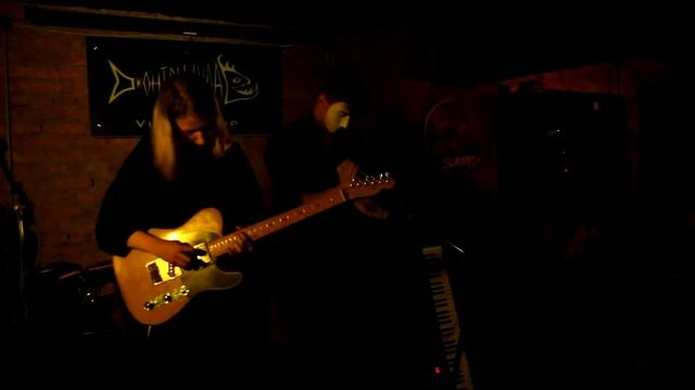 holyholy. Контрабанда Vinyl Shop. 31.10.14 смотреть онлайн