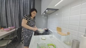 Купила ЕДУ МАЛЫШАМ//эксперименты НА КУХНЕ ,купила первый раз