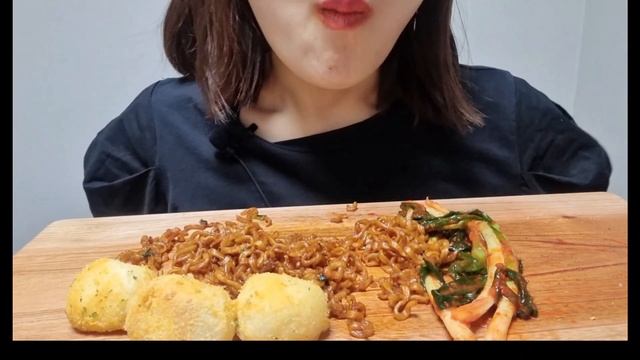 ASMR 불닭짜장면 파김치 치즈볼 먹방 SPICY BLACK BEAN NOODLES KIMCHI MUKBANG(EATING SOUNDS) NO TALKING MUKBANG