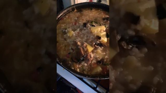 Грибной суп на свинных  рёбрах и молочные макароны с молоком как в садике 
