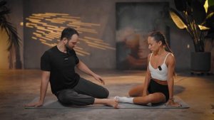 Круглые и упругие ягодицы за 20 минут - ЙОГА для ягодиц с Михаилом Швецовым