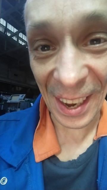 Свистит, по-прежнему свистит #стихи #современнаяпоэзия #поэты21века #актеры #поэт #поэзия #лирика смотреть онлайн