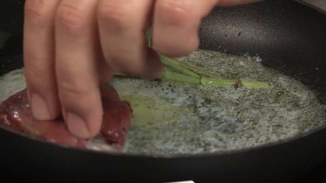 Pigeon With Daikon And Shitake Mushroom Broth: City Suppers 2 смотреть онлайн