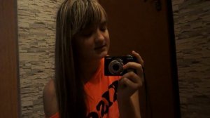 а  внутри у него