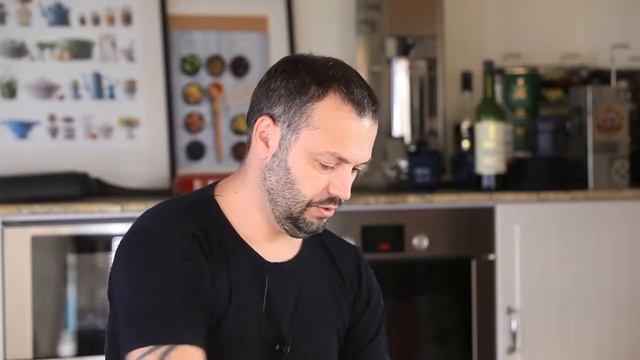 Горячая закуска на  фаршированные шампиньоны.Hot appetizer stuffed mushrooms.