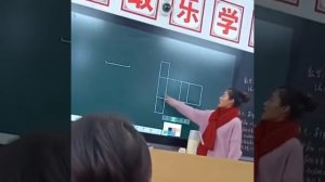Как проходит урок математики в Китае🇨🇳