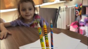 Радужный карандаш. Обзор карандашей. Рисуем семью