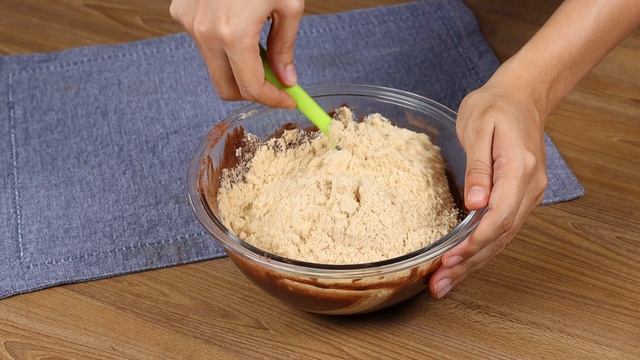 Whip condensed milk with cocoa, you will be surprised. смотреть онлайн