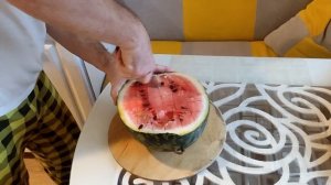 Выбираем, кушаем арбуз