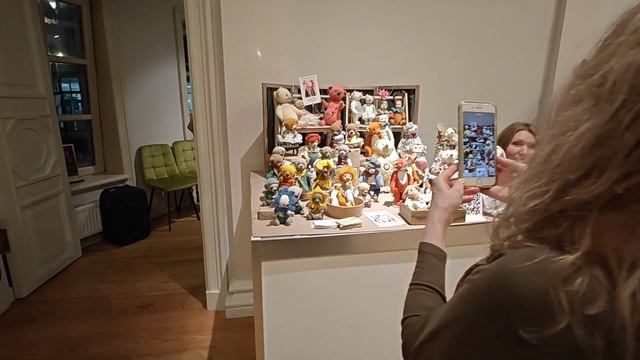 За подарками! 🎁 Розы-березы - антуражная выставка, в особняке нач.XIX в. Тедди, украшения, керамика