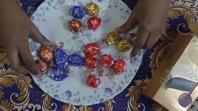 Lindt LINDOR Balls 200 g Assorted Truffle With a Smooth Melting Filling ₹1000🤗 смотреть онлайн
