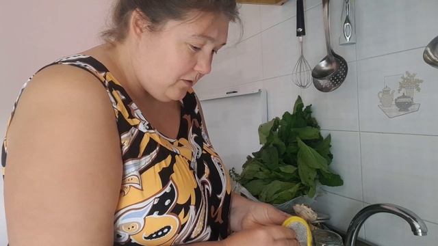 Чистим грибы смотреть онлайн