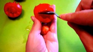 Украшения из помидор и огурца! Decoration of tomatoes and cucumber!