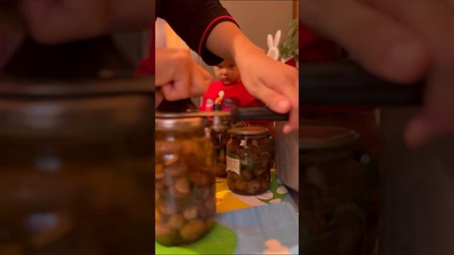 Маринованные ШАМПИНЬОНЫ на зиму😌 смотреть онлайн