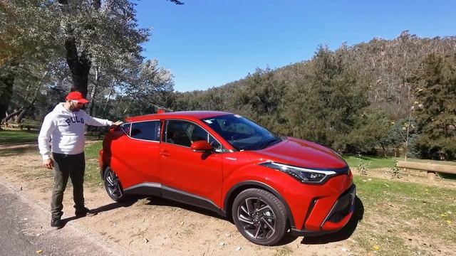 Test Drive Toyota CHR Hybrid 2020 смотреть онлайн