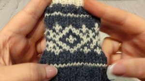 Вяжем детские носки с орнаментом/жаккардом  #вязание #вяжемноски #носкиспицами #жаккард #орнамент
