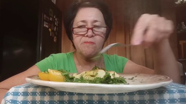 МУКБАНГ/ Вареники с картошкой/ Возврат в СССР - начинаем всё с нуля🙃 смотреть онлайн