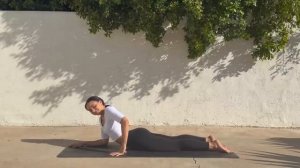 20 Minute Full Body Yin Yoga - Relax & Let Go Of Stress