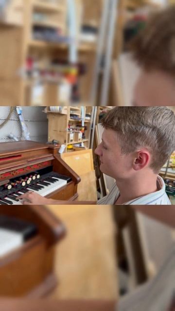 Знакомая музыка)? смотреть онлайн