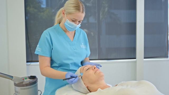 Hydra-Glow Medi-facial | Australian Skin Clinics смотреть онлайн