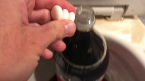 Will it Flush? - Coca Cola, Diet Coke, Mirinda Balloons and Plastic Balls