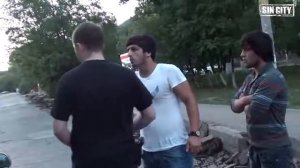 Один против толпы кавказцев