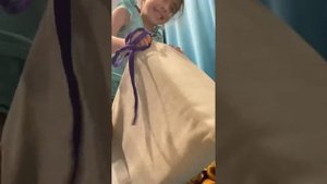 Милана тренируется на подушке перед настоящей скачкой😂неуправляемая лошадь.