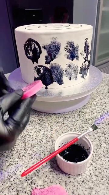 SO EASY TO MAKE ABSTRACT CAKE DESIGN #shorts #mikurtzel