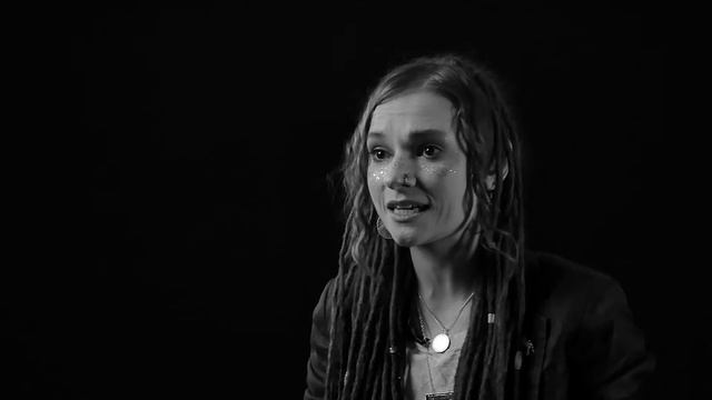 Ничего лишнего – Крис Аивер смотреть онлайн