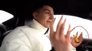 Глент курит