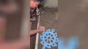 Интересное видео. Раскаленный металл! Ребята заливают формы и элементы дизайна, смотрится супер.