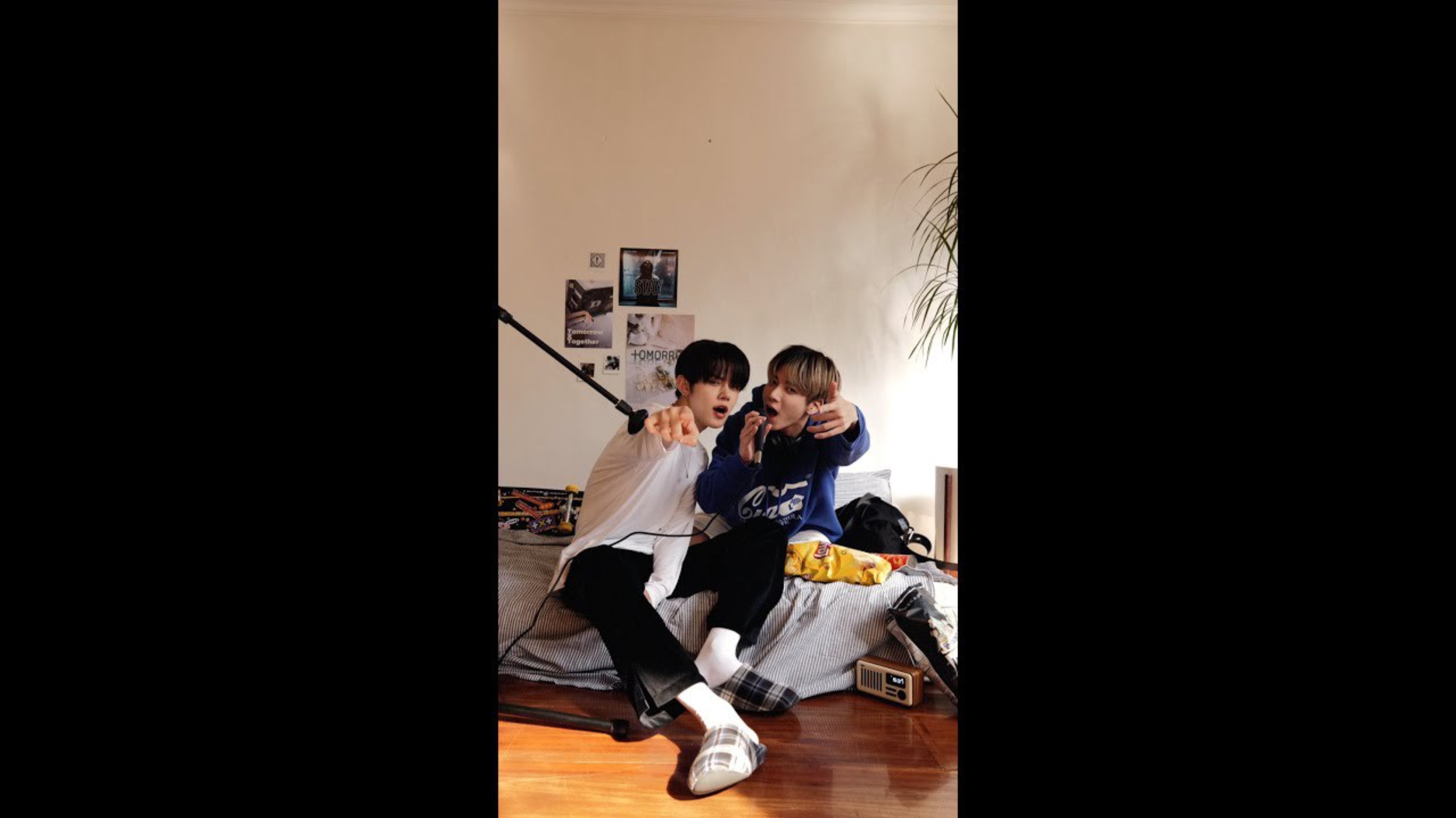 YEONJUN X TAEHYUN's STAY (Original Song: The Kid LAROI, Justin Bieber) Live Clip – TXT